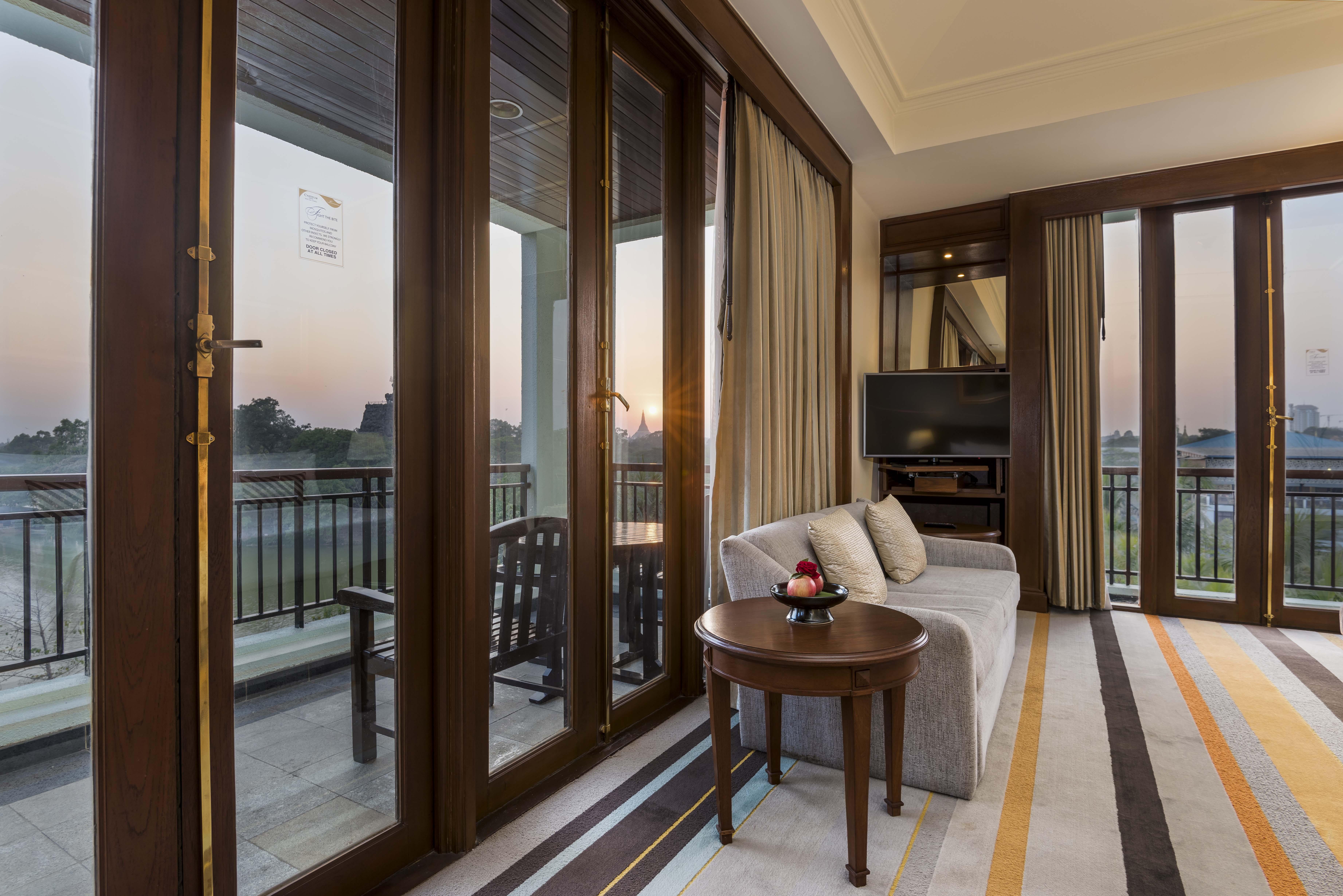 Chatrium Hotel Royal Lake Rangum Exterior foto